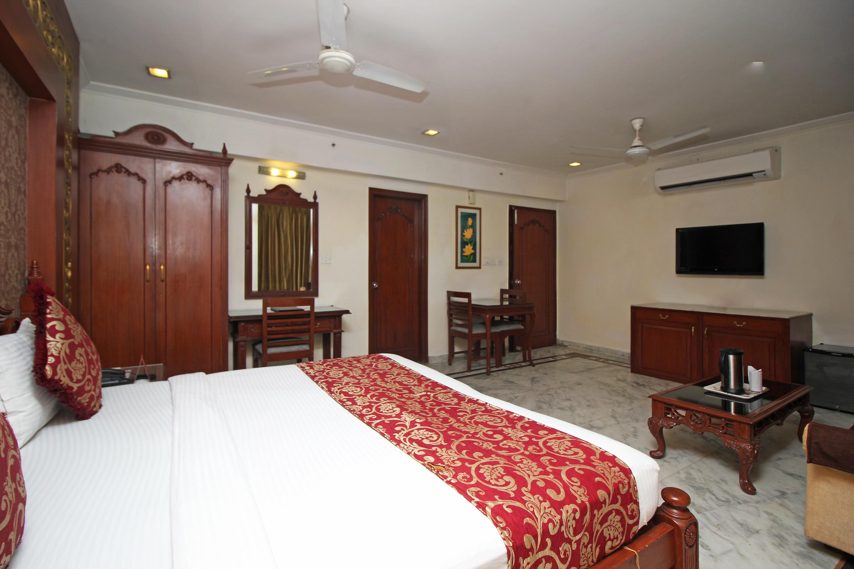 Oyo 5915 Hotel Swagath นิวเดลี ภายนอก รูปภาพ