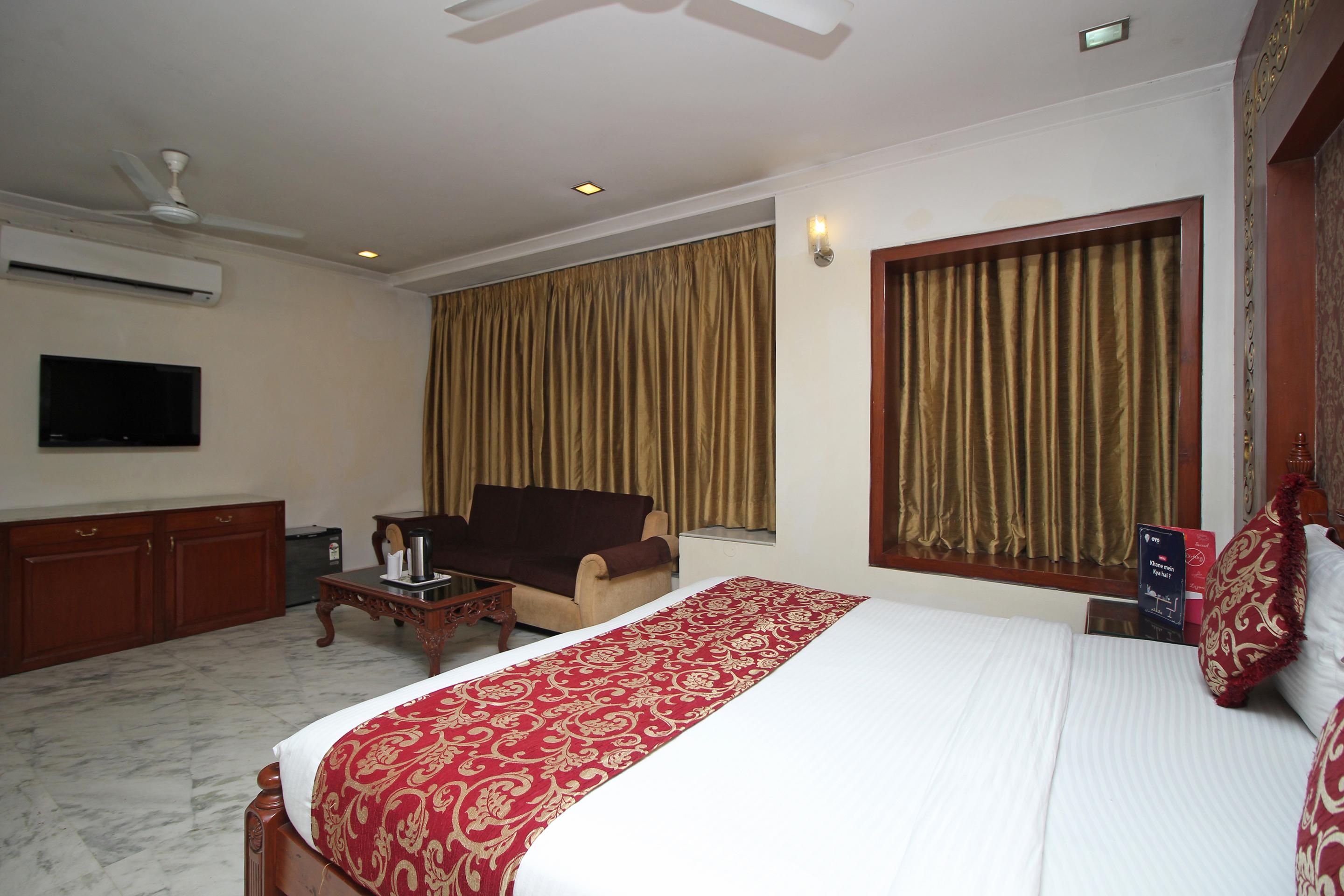Oyo 5915 Hotel Swagath นิวเดลี ภายนอก รูปภาพ