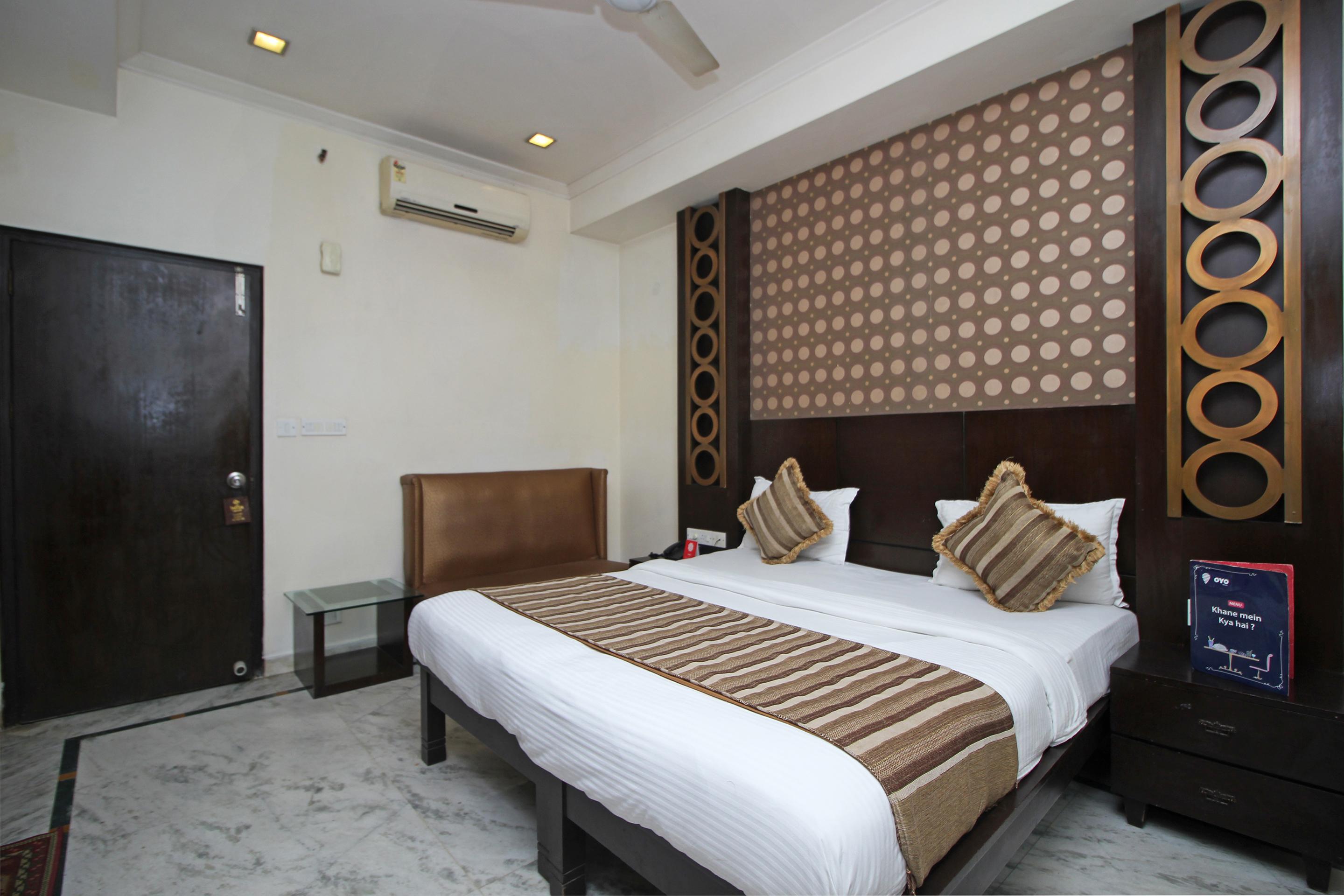 Oyo 5915 Hotel Swagath นิวเดลี ภายนอก รูปภาพ