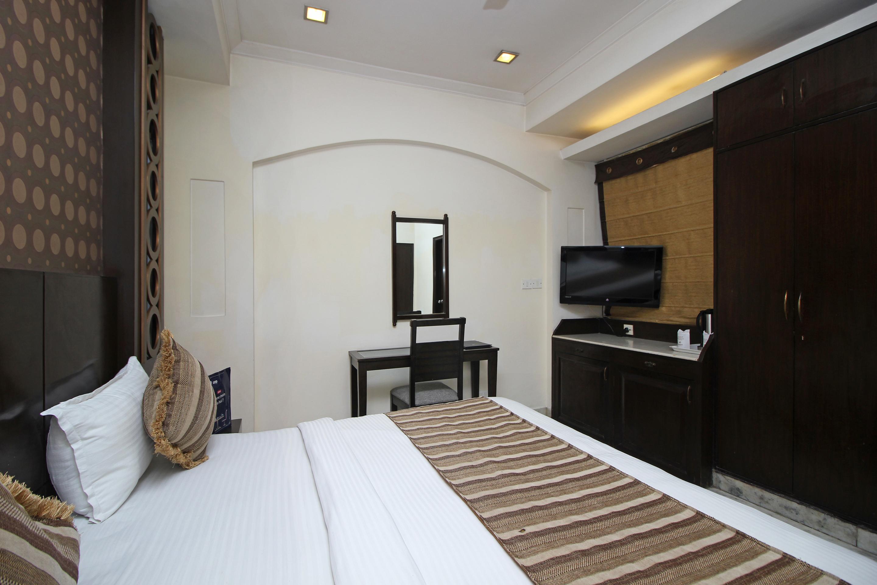 Oyo 5915 Hotel Swagath นิวเดลี ภายนอก รูปภาพ