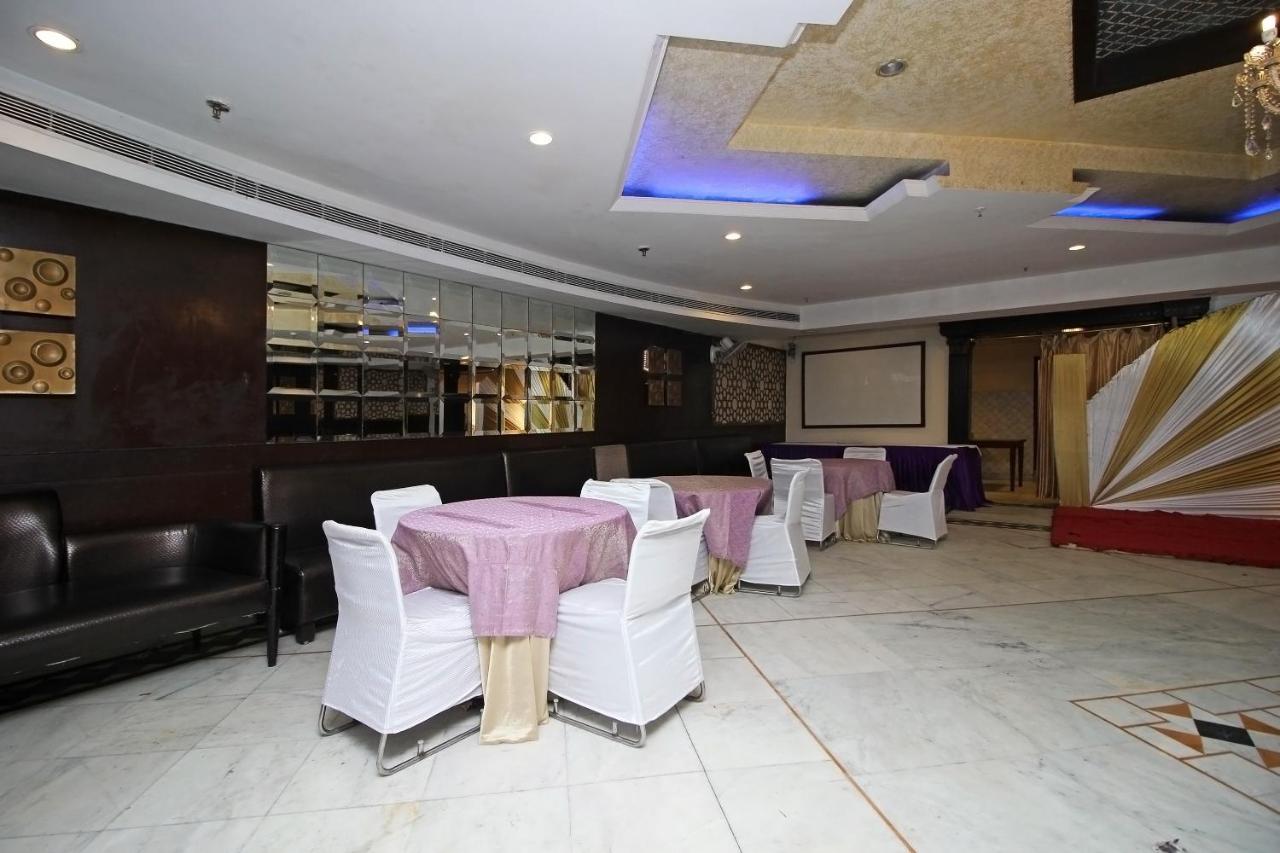 Oyo 5915 Hotel Swagath นิวเดลี ภายนอก รูปภาพ